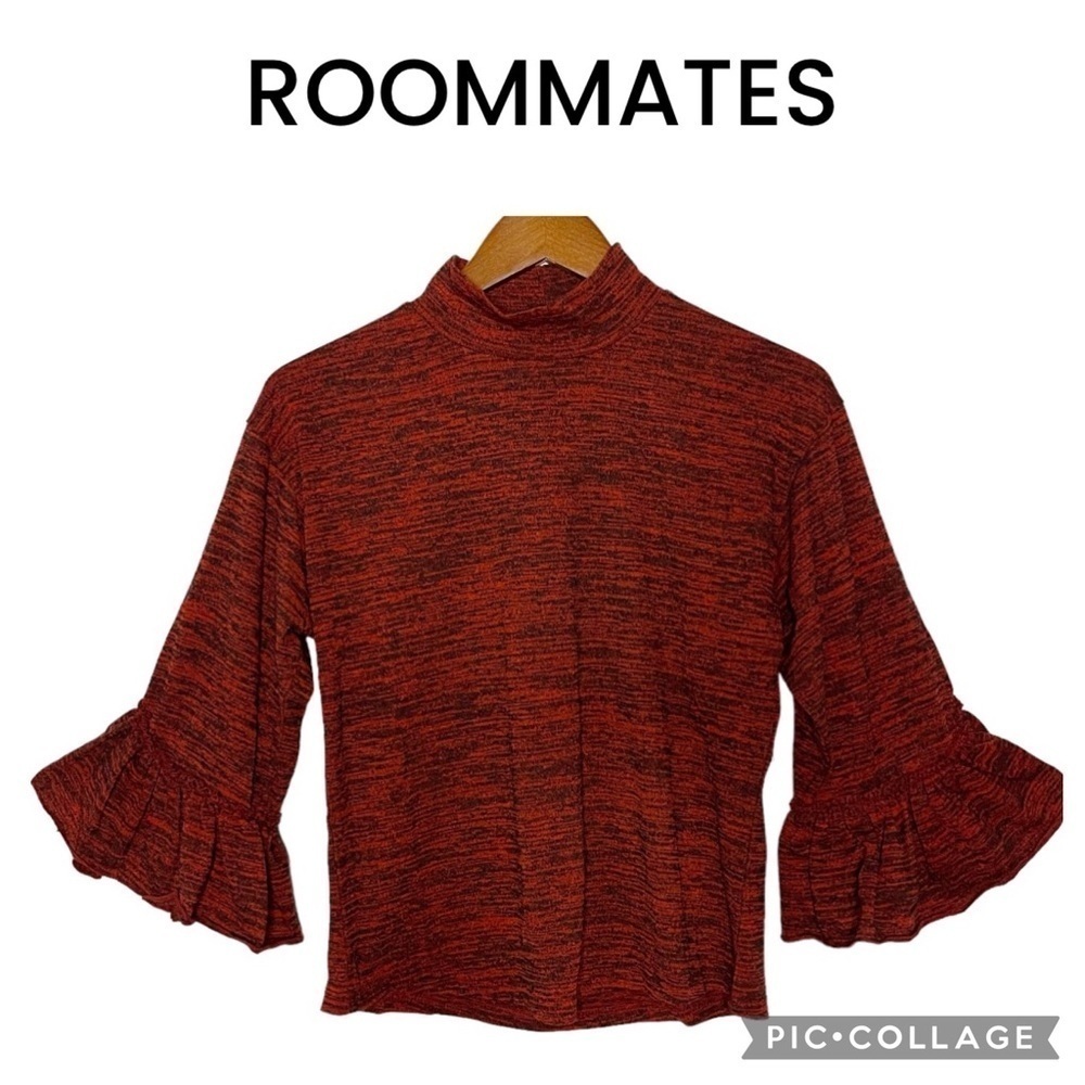 Roommates Women mock neck big bell sleeves red black top size L NWT